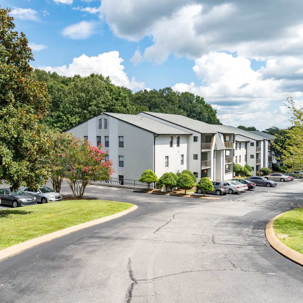 Apartment exterior at Germantown Gardens in East Ridge, Tennessee