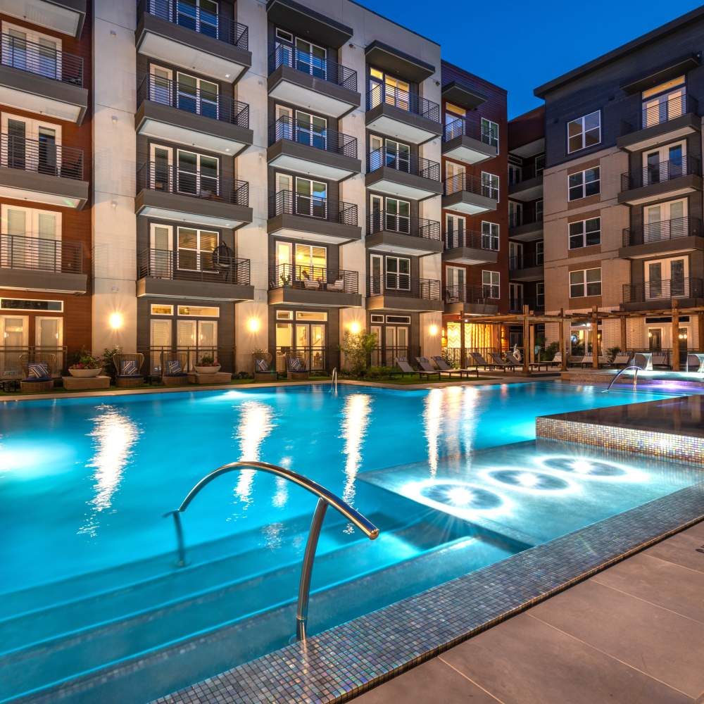 Charming community at Cornell Midtown in Dallas, Texas