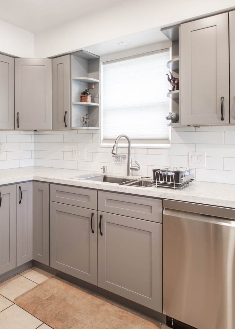 A chef-inspired kitchen in an apartment at THE RESIDENCES AT LANDON RIDGE, San Antonio, Texas