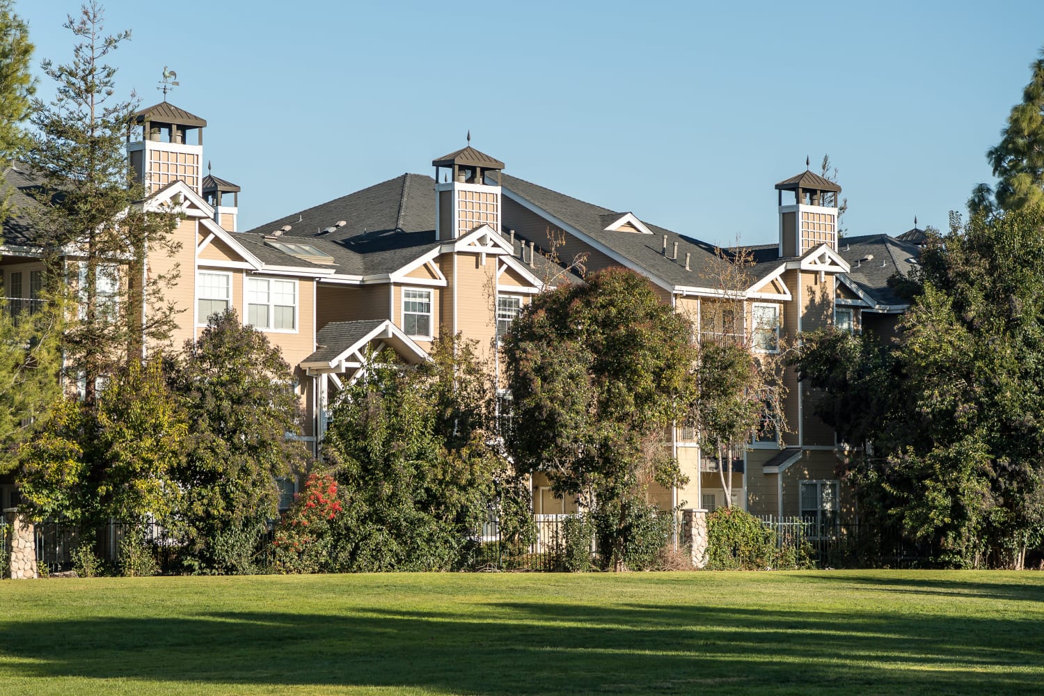 Photos of Nantucket Apartments in Santa Clara, California