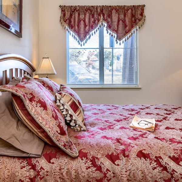 Bedroom at Pacifica Senior Living Union City in Union City, California
