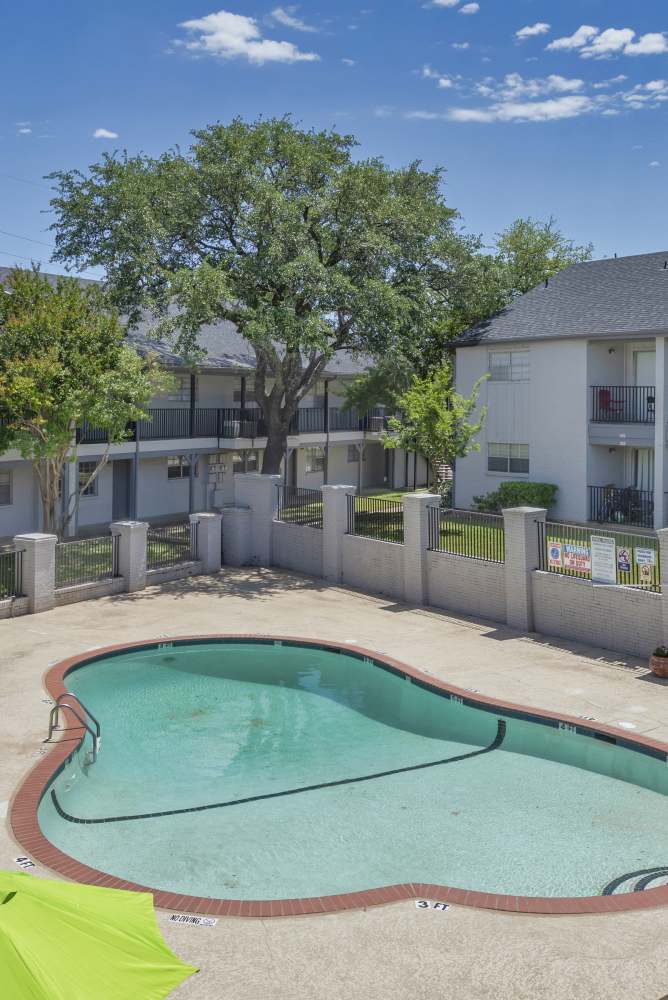 Swimming pool at Royal Arms in Richardson Texas 