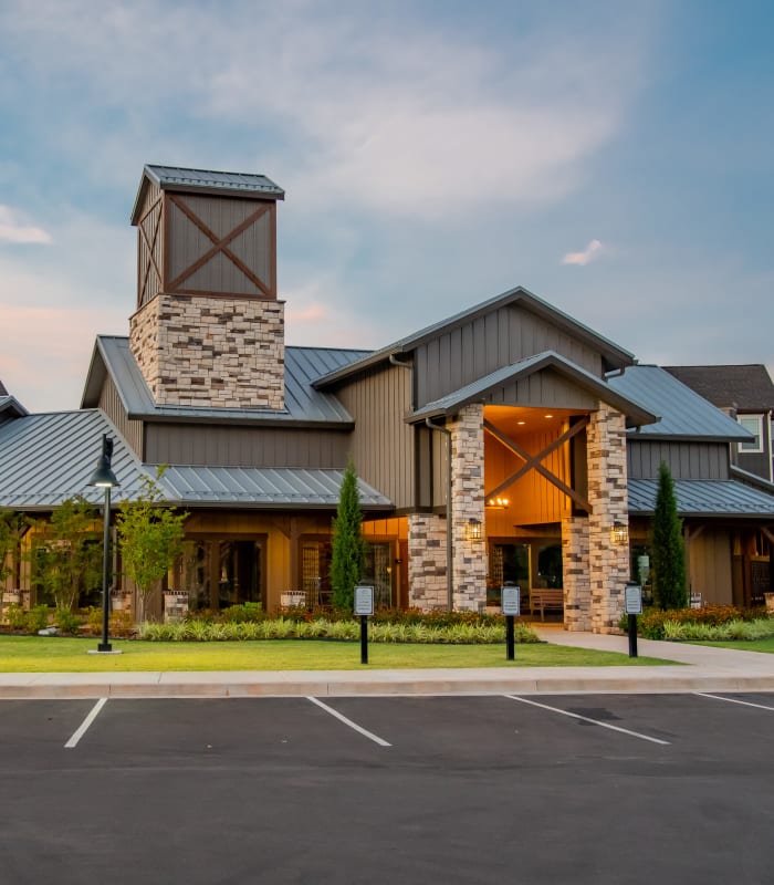 Exterior of Stonehorse Crossing Apartments in Oklahoma City, Oklahoma