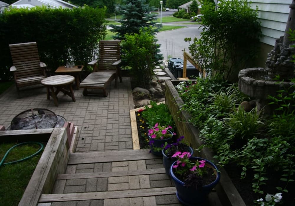 Garden area at Brandywyne East II in Brielle, New Jersey