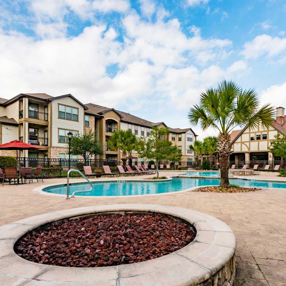 Kensington Crossings apartments in Houston, Texas