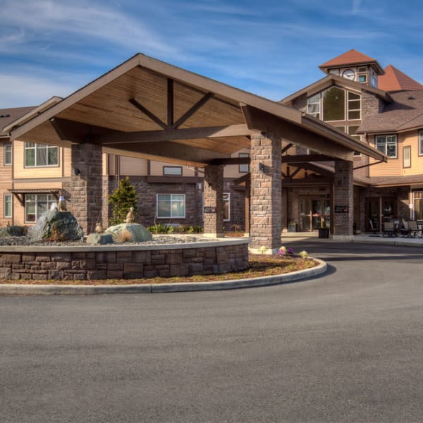 driveway and main entrance to Quail Park of Lynnwood in Lynnwood, Washington