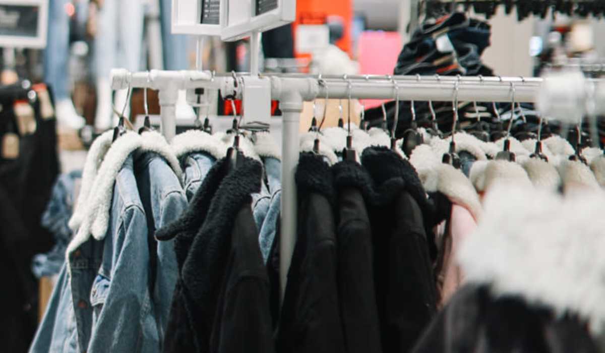 Shopping near Heathermoor I in Weirton, West Virginia