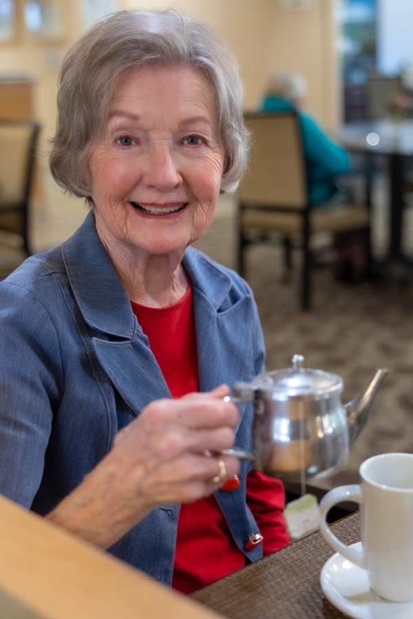 Resident having tea | Merrill Gardens in Seattle, Washington