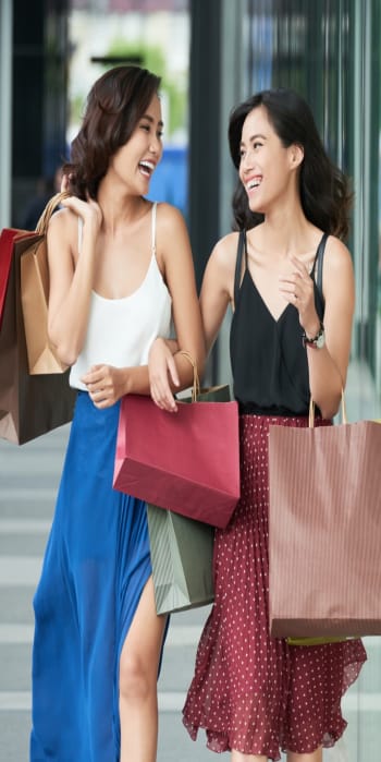 Shopping near Argyle Apartments in Los Angeles, California