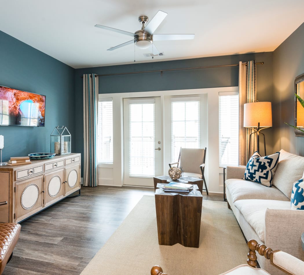 Our apartments in Charleston, South Carolina have a naturally well-lit living room