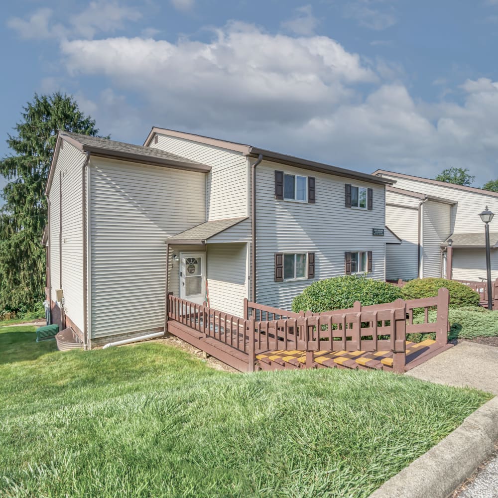 Apartments with lush green lawn at Briarcliff Manor, Wheeling, West Virginia