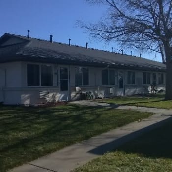 Exterior of Kearney Plaza in Commerce City, Colorado
