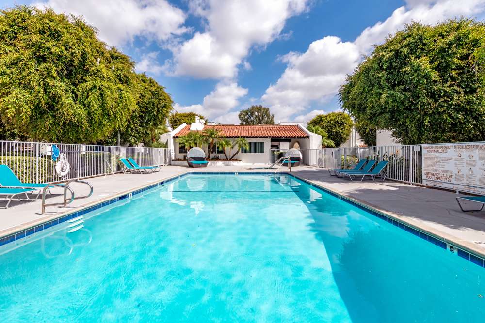Large swimming pool at Kendallwood Apartments in Whittier, California