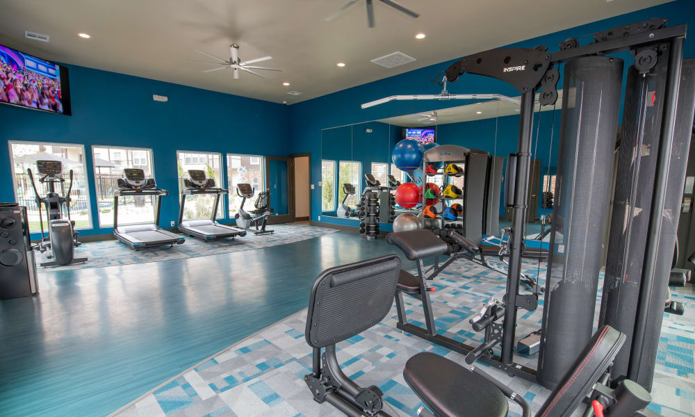 Gym at Bend at New Road Apartments in Waco, Texas