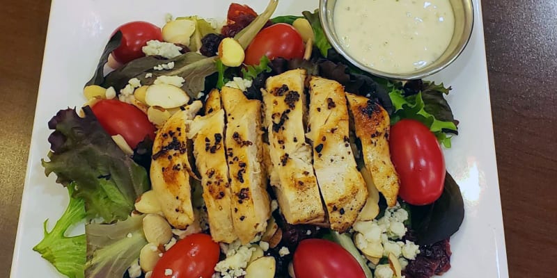 A delicious dinner at Maple Ridge Senior Living in Ashland, Oregon.