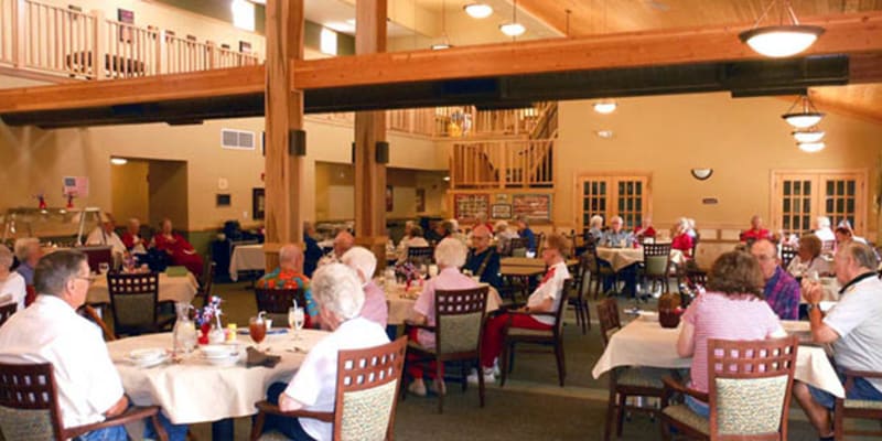 The resident dining room at Majestic Rim Retirement Living in Payson, Arizona. 