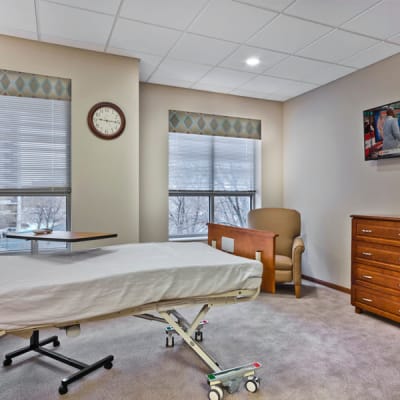 Bedroom with a TV at Aurora on France in Edina, Minnesota. 