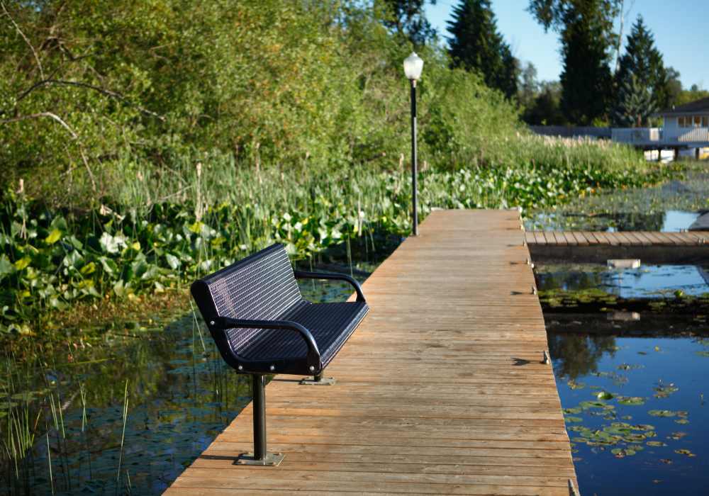 Seating in the park at The Docks at Redmond Lakeview in Redmond, Washington