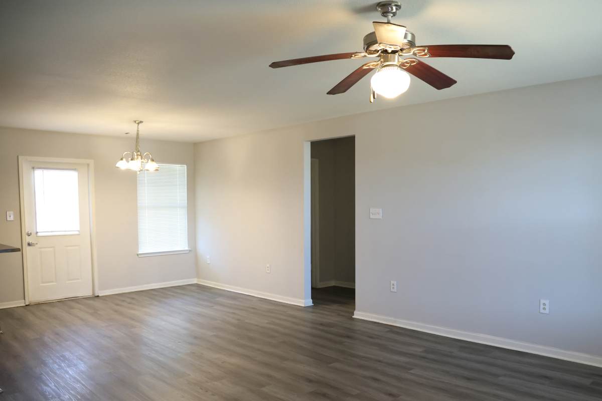 Unfurnished apartment at Parkway Place in Greenwood, Mississippi