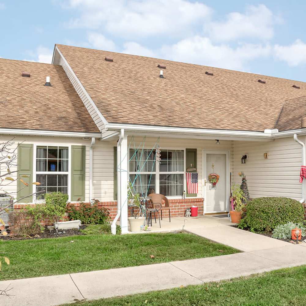 A charming exterior of the apartment home at Ardmore Crossing in Chillicothe, Ohio