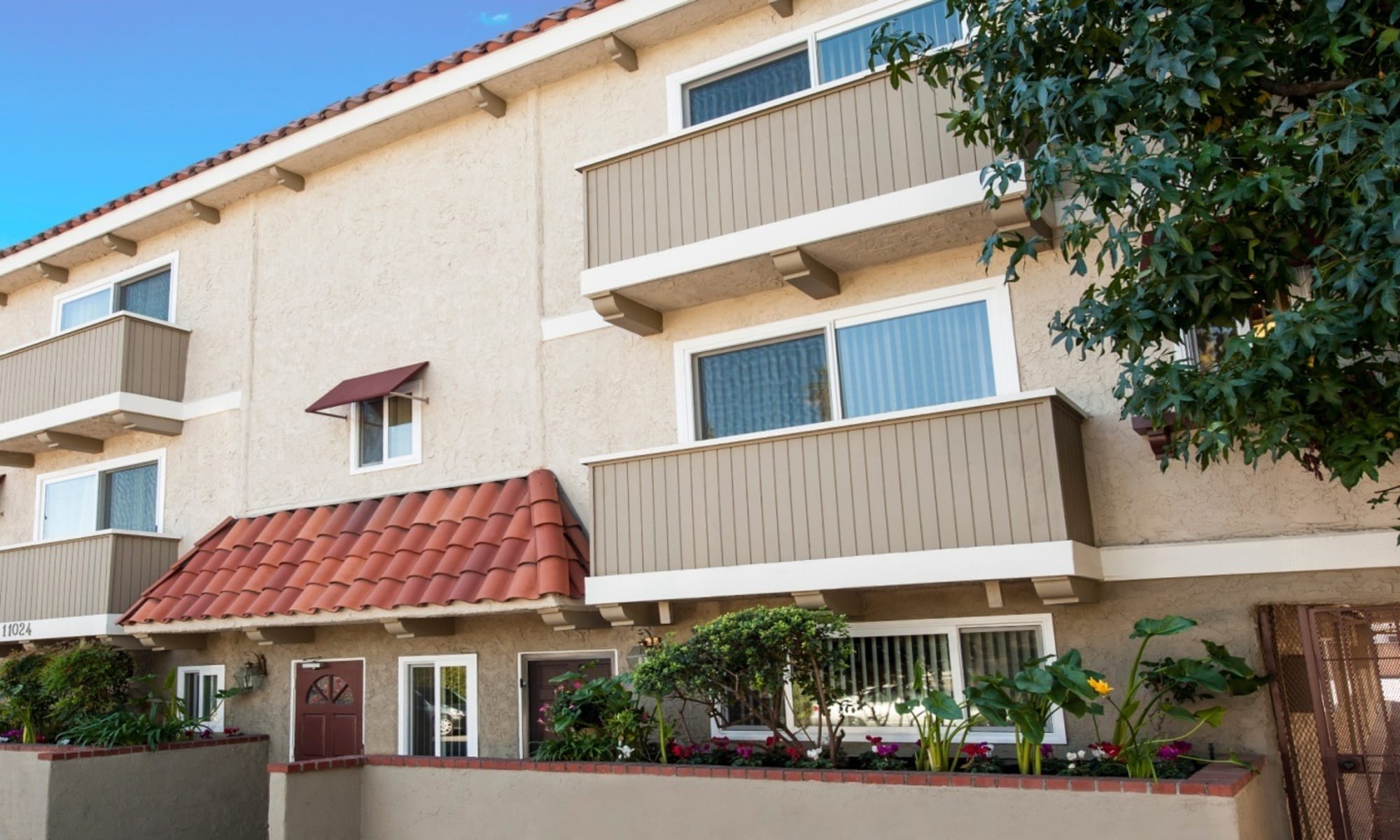 Apartments in Studio City, CA