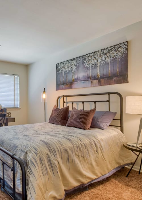 Bedroom with plush carpeting at York Hills in York, Pennsylvania