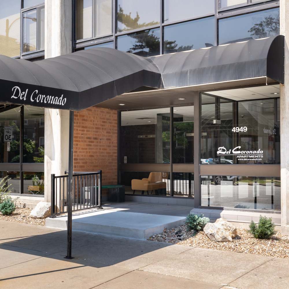 Front view of building at Del Coronado Apartments in St. Louis,Missouri