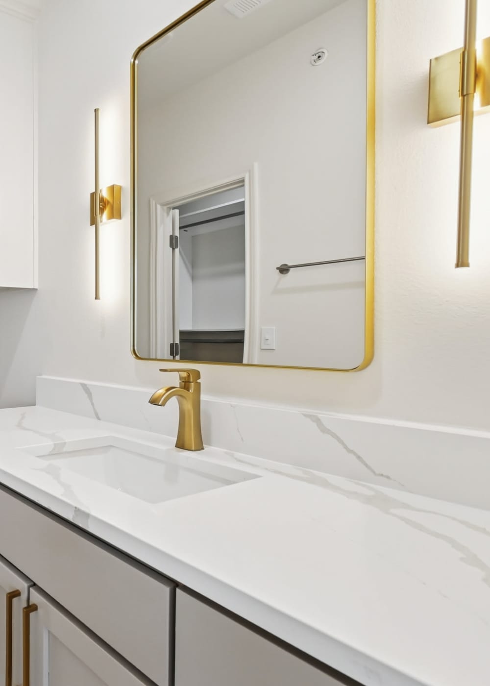 Bathroom at Perry Row in Dallas, Texas