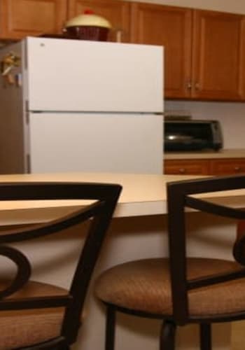 Modern kitchen at Royal Court Apartments in River Edge, New Jersey