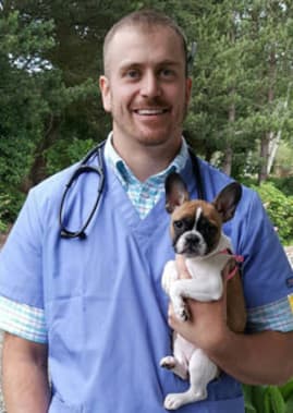 Dr. Eric Sutten at Apple Tree Cove Animal Hospital in Kingston, Washington