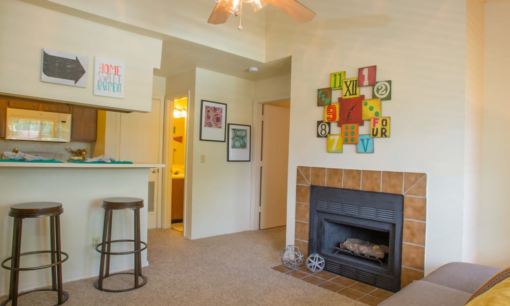 Living room and bar top dining area at Chardonnay in Tulsa, Oklahoma