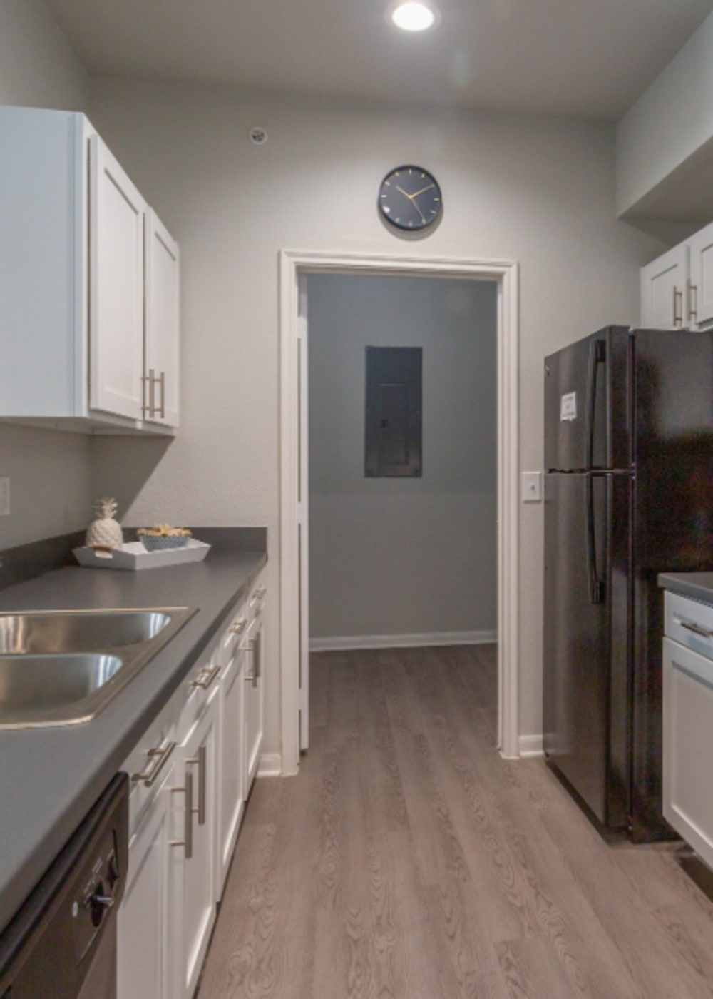 Modern kitchen at Stoneleigh Corpus Christi in Corpus Christi, Texas