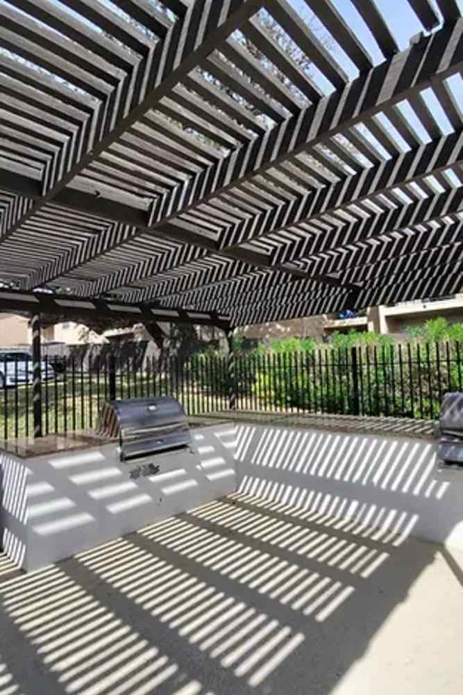 Community bbq area at Arcos in San Antonio, Texas