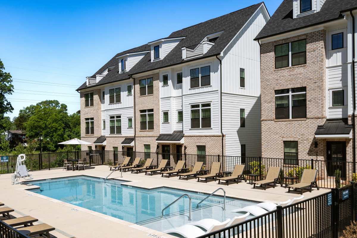 Luxury pool at One West End in Charlotte, North Carolina