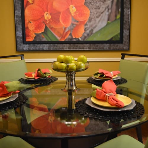 Apartment amenities at The Abbey at Eldridge