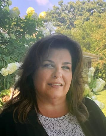 Mindy Segura ADMISSIONS & MARKETING COORDINATOR at Fair Oaks Health Care Center in Crystal Lake, Illinois