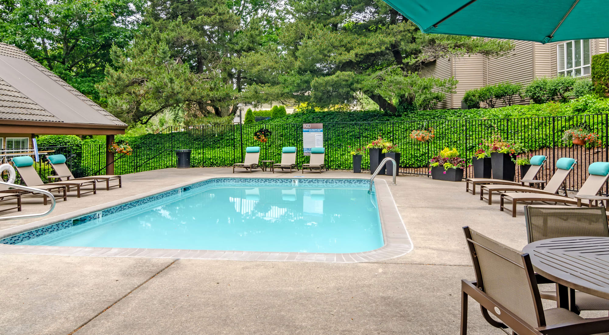 Apply to live at Sofi Lake Oswego in Lake Oswego, Oregon