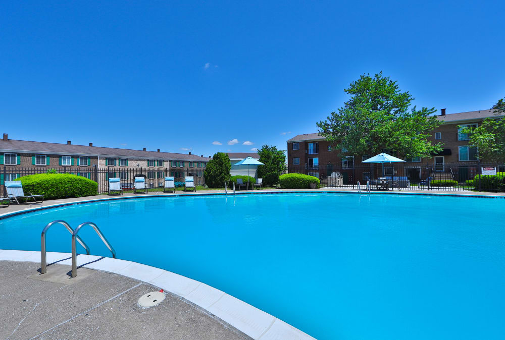 Swimming pool at Eagle's Crest Apartments in Harrisburg, Pennsylvania