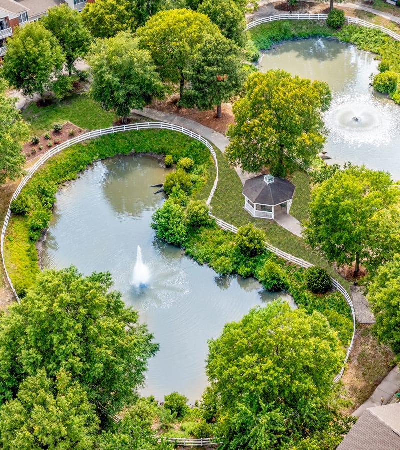 Beautifully landscaped private walking trail at Jamestown Commons in Virginia Beach, Virginia