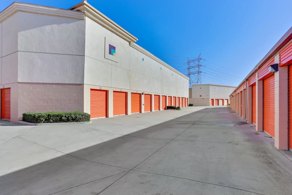 Rows of easy-access outdoor storage units at A-1 Self Storage in Paramount, California