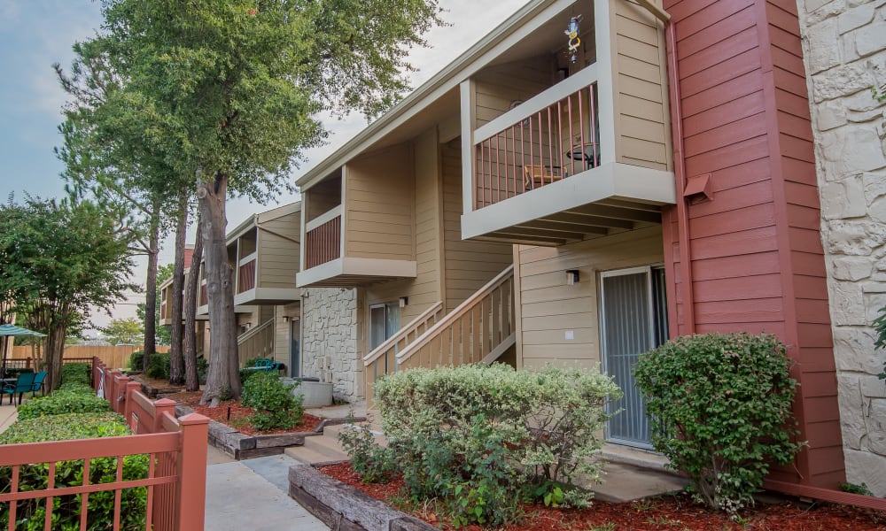 Exterior at Sunchase Apartments in Tulsa, Oklahoma
