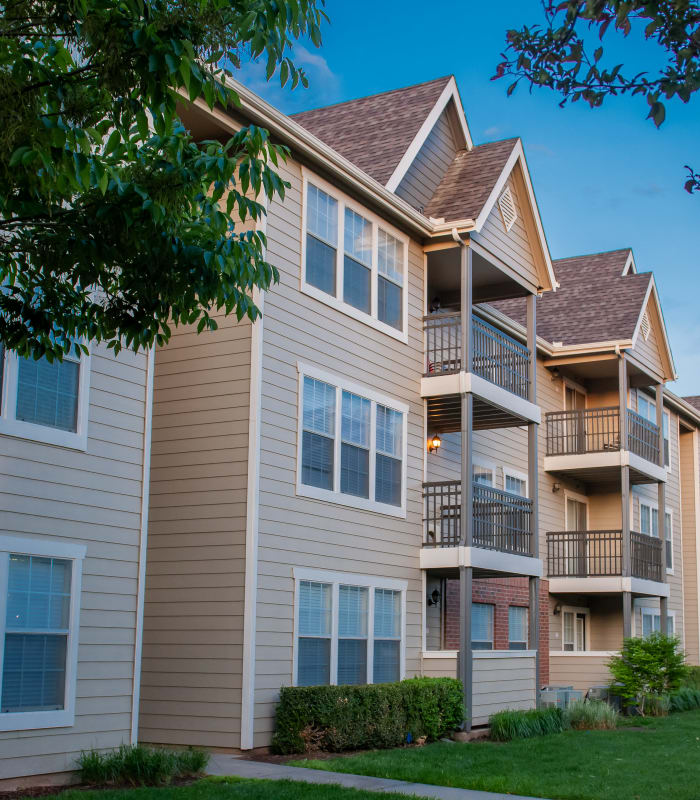 Front entrance to Winchester Apartments in Amarillo, Texas