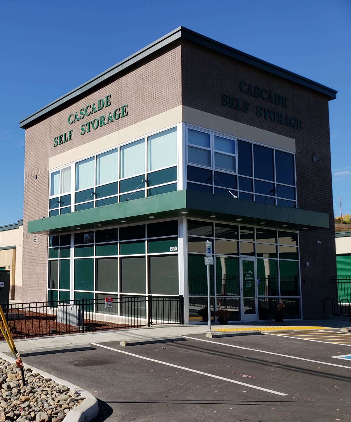 Coupon for Cascade Self Storage in Roseburg, Oregon