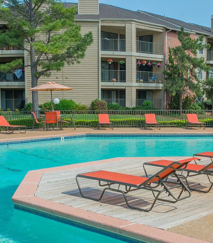 Large swimming pool at Copperfield Apartments in Oklahoma City, Oklahoma