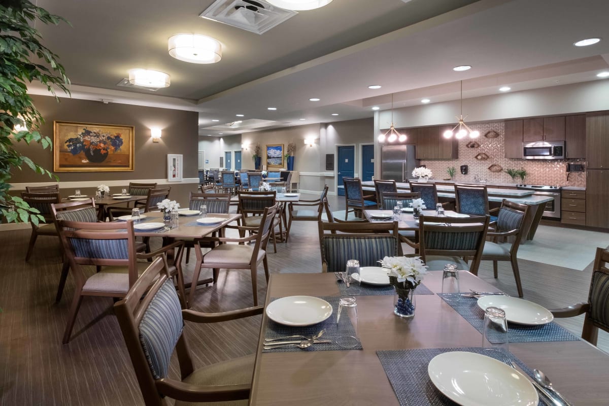 The dining room at Avenir Memory Care at Surprise in Surprise, Arizona.