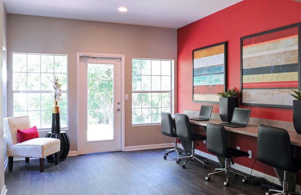 Business center at Hampton Greene Apartment Homes in Columbia, South Carolina