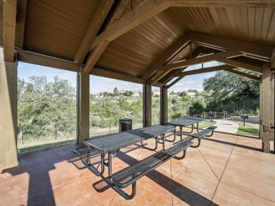 Patio table and picnic area at The Residences at Panther Hollow in Marble Falls, Texas