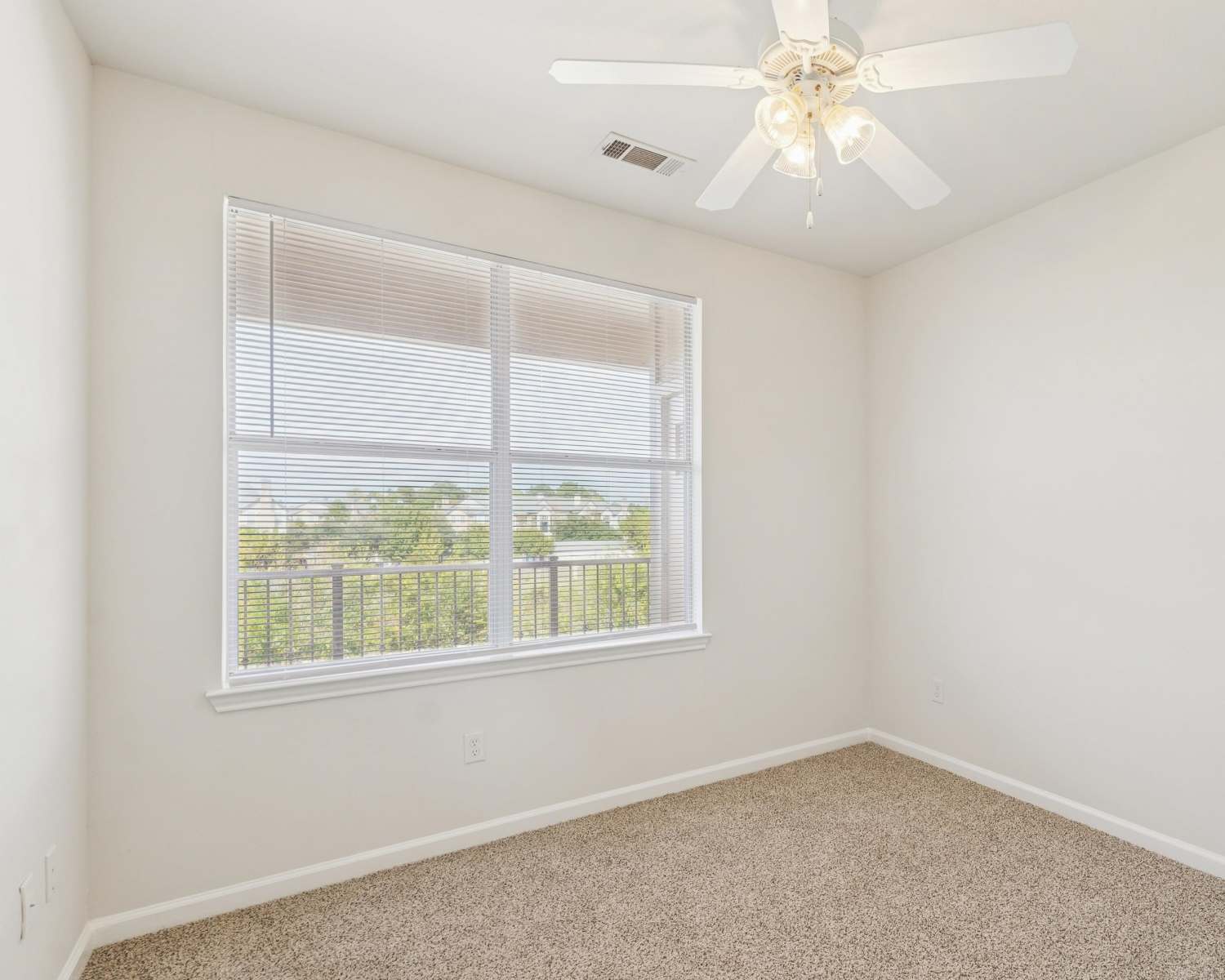 UUnfurnished bedroom at Costa Vizcaya in Houston,Texas