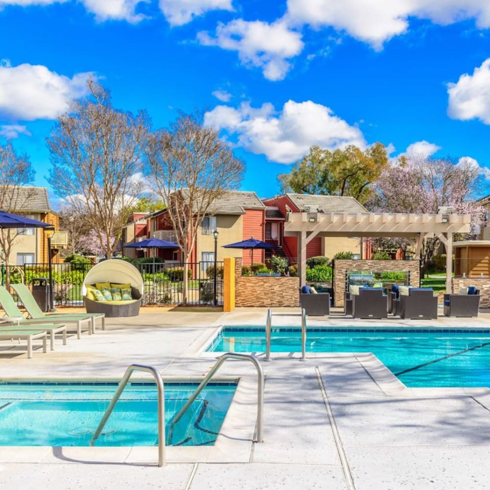 Pool at Crossbrook Apartments in Rohnert Park, California