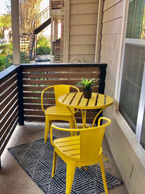 Modern Apartments at The Abbey At Enclave in Houston, Texas